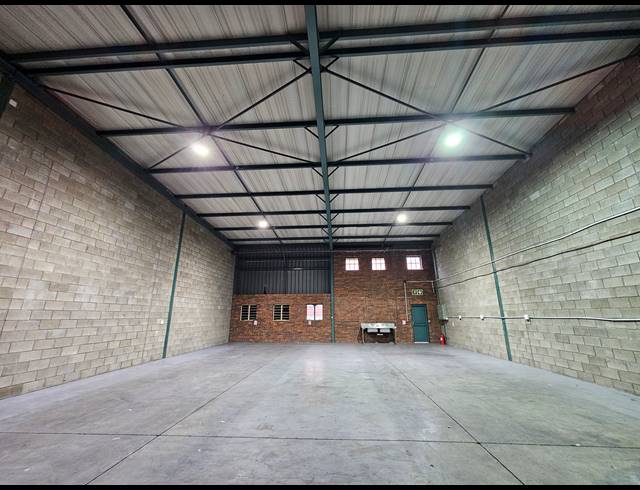332M² WAREHOUSE TO LET IN LINBRO PARK